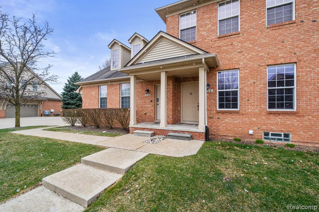 5128 MESA Drive, 94, Shelby Twp, MI 48316 — Photo 2