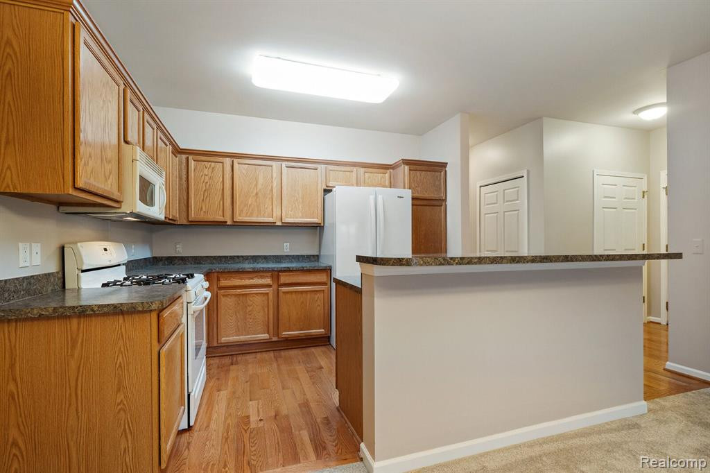5128 MESA Drive, 94, Shelby Twp, MI 48316 — Photo 12
