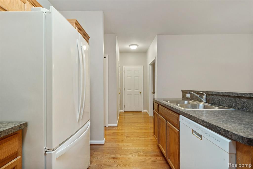 5128 MESA Drive, 94, Shelby Twp, MI 48316 — Photo 13