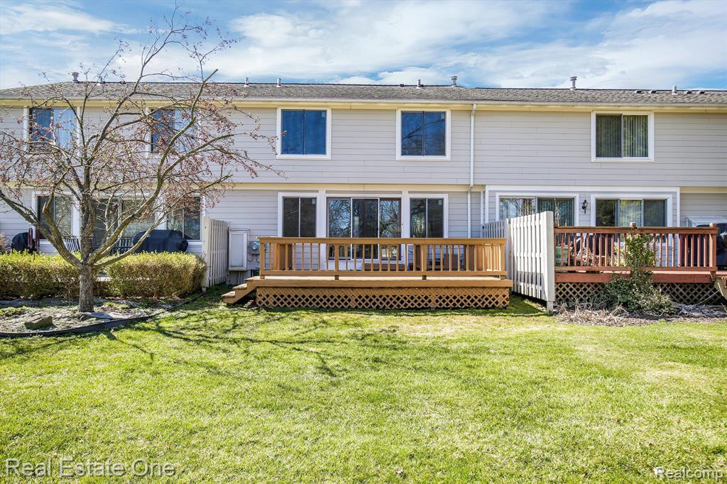 22867 Cranbrooke Drive, 366, Novi, MI — Photo 19