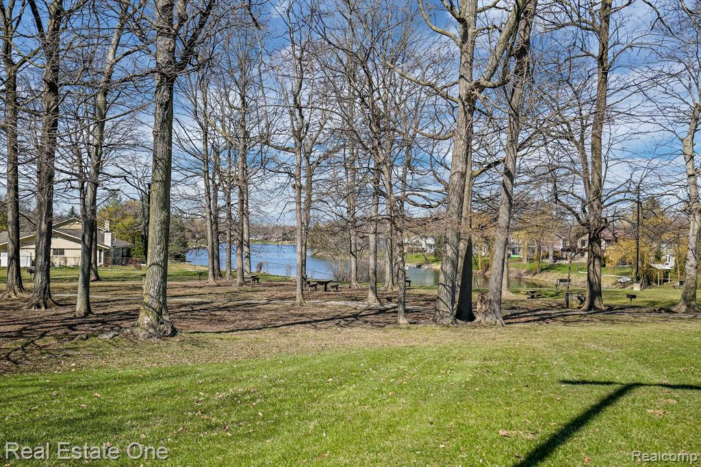 22867 Cranbrooke Drive, 366, Novi, MI — Photo 27
