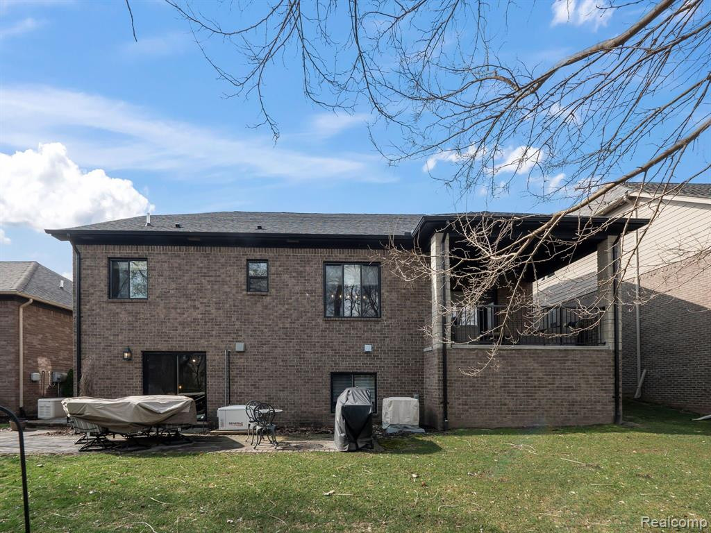 60047 CHERRY HILL Drive, Washington, MI — Photo 43
