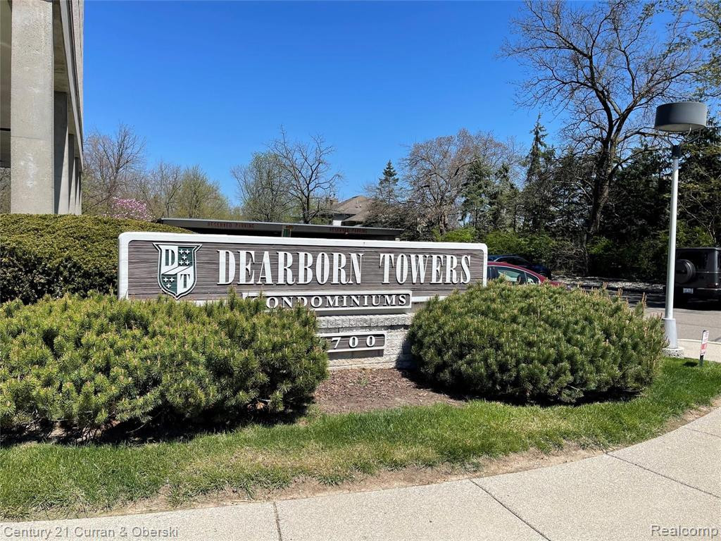 22700 GARRISON ST APT 807, 807, Dearborn, MI 48124 — Photo 3