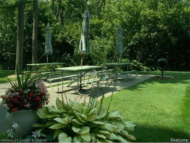 22700 GARRISON ST APT 807, 807, Dearborn, MI 48124 — Photo 22