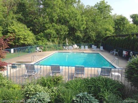 22700 GARRISON ST APT 807, 807, Dearborn, MI 48124 — Photo 23