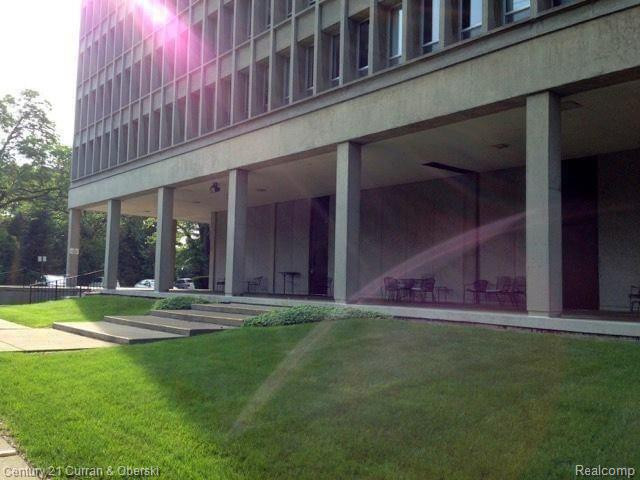 22700 GARRISON ST APT 807, 807, Dearborn, MI 48124 — Photo 25
