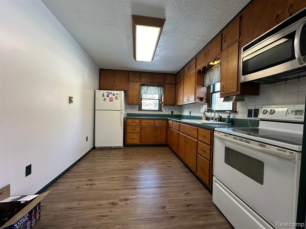 6430 WHITEFORD Road, Ottawa Lake, MI 49267 — Photo 10