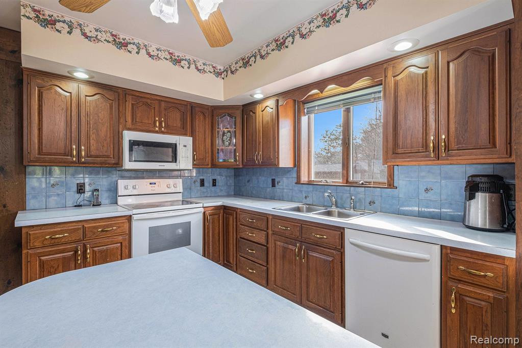 888 BALDWIN Road, Lapeer, MI 48446 — Photo 11