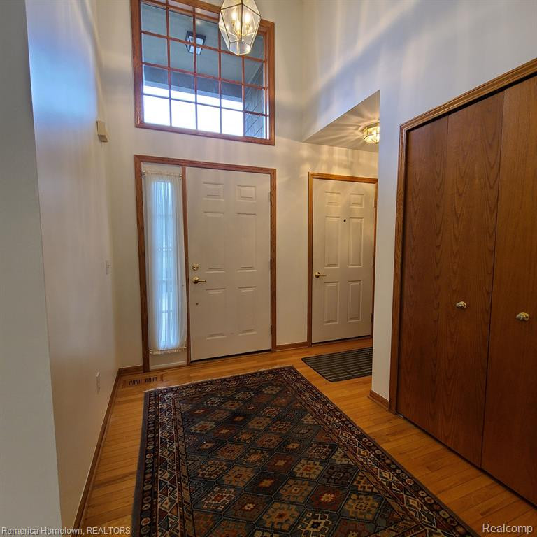 700 HEATHERIDGE Court, Brighton, MI 48116 — Photo 5