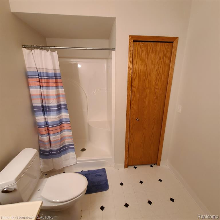 700 HEATHERIDGE Court, Brighton, MI 48116 — Photo 23