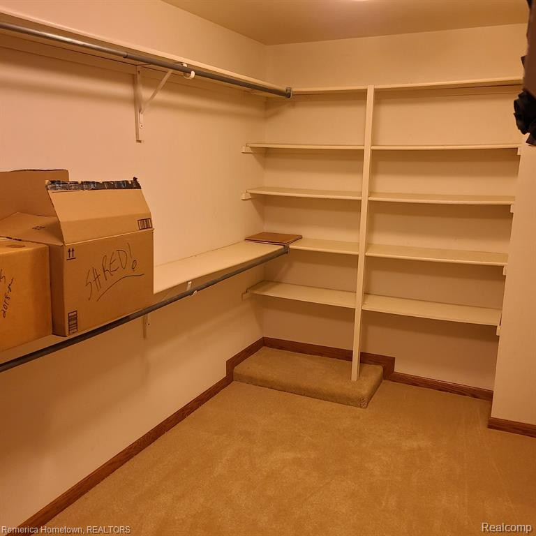 700 HEATHERIDGE Court, Brighton, MI 48116 — Photo 27