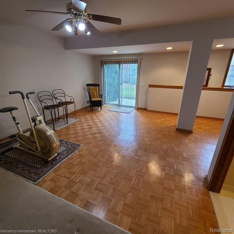 700 HEATHERIDGE Court, Brighton, MI 48116 — Photo 32