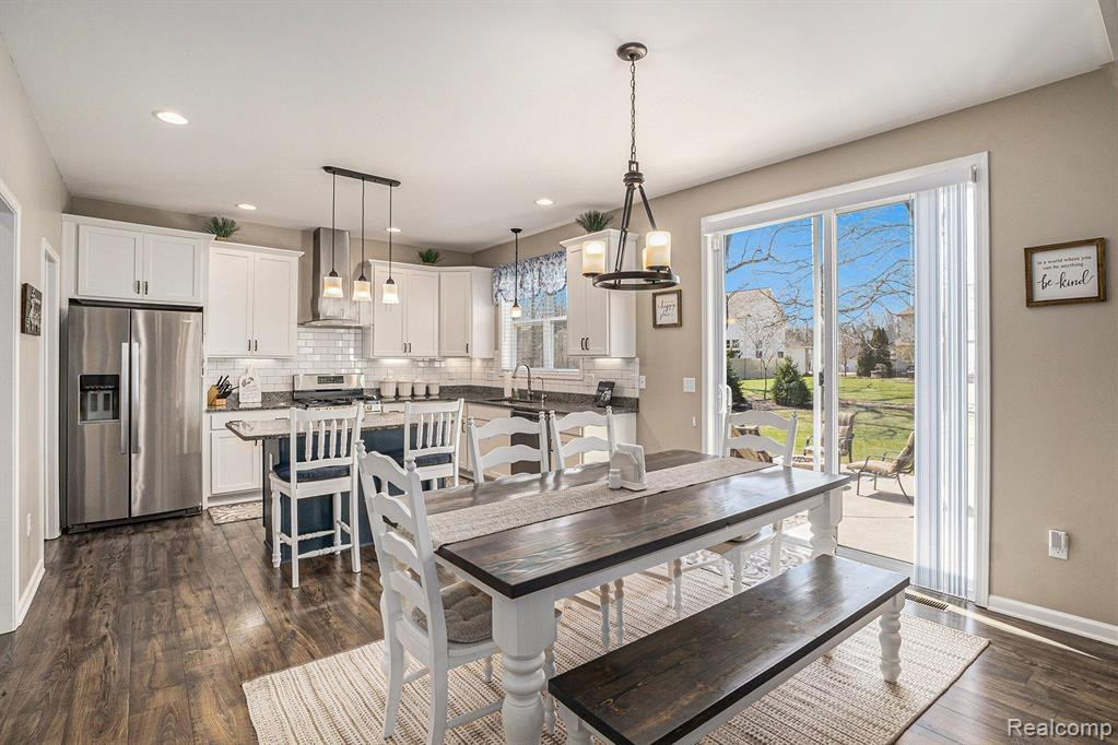 9252 HIDDEN OAKS Drive, Grand Blanc, MI 48439 — Photo 7