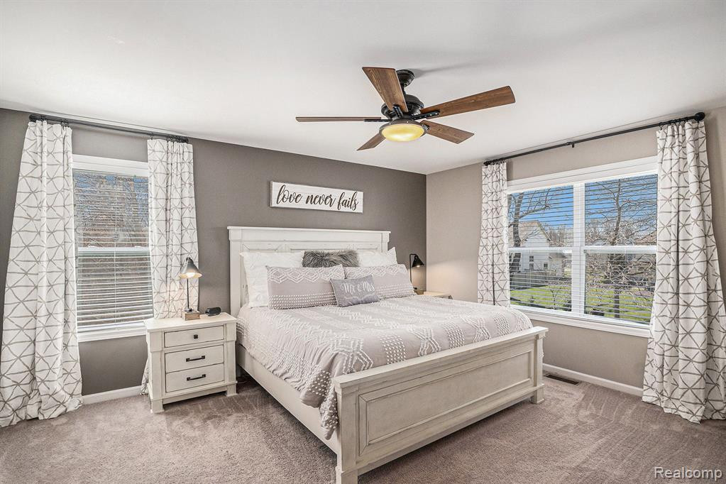 9252 HIDDEN OAKS Drive, Grand Blanc, MI 48439 — Photo 14