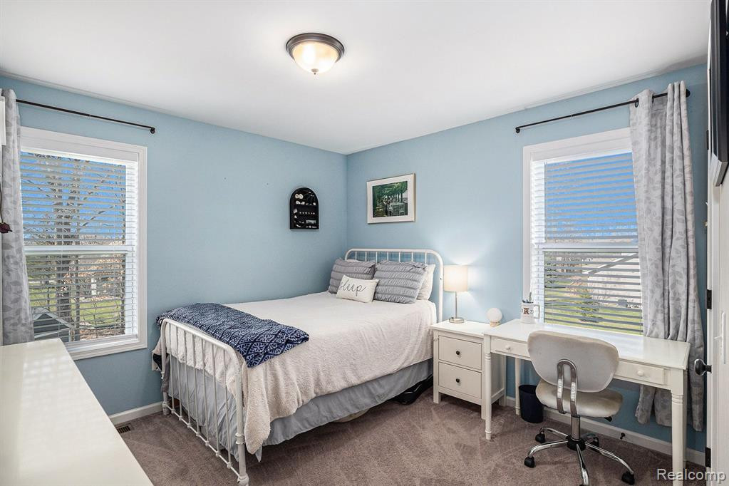 9252 HIDDEN OAKS Drive, Grand Blanc, MI 48439 — Photo 20
