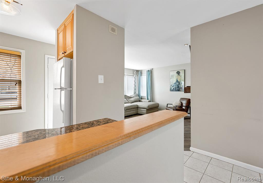 4244 OLIVIA Avenue, Royal Oak, MI 48073 — Photo 4