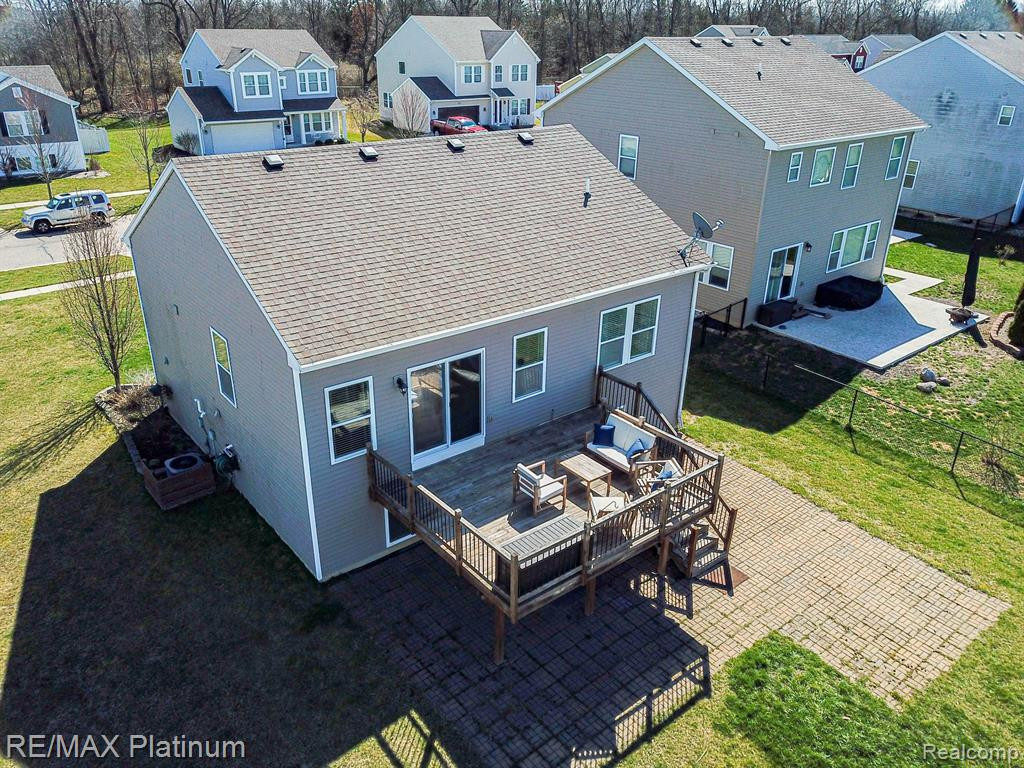 3715 AMBER OAKS Drive, Howell, MI 48855 — Photo 4