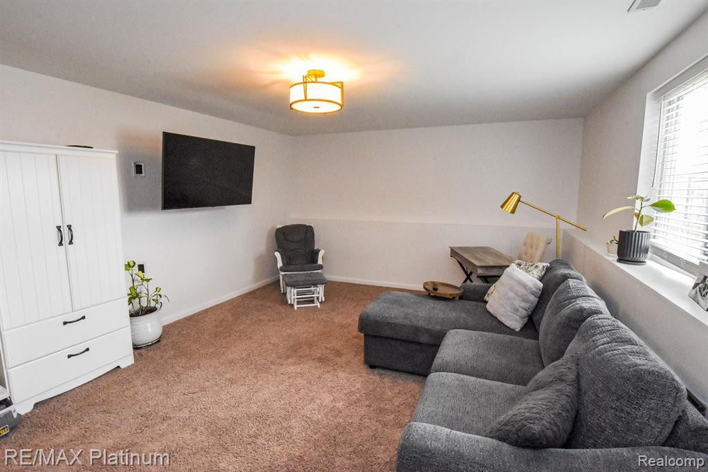 3715 AMBER OAKS Drive, Howell, MI 48855 — Photo 28