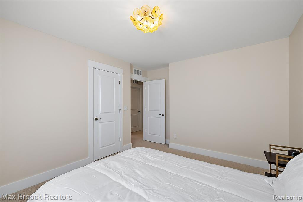 31080 Tremont Lane, Franklin, MI 48025 — Photo 33