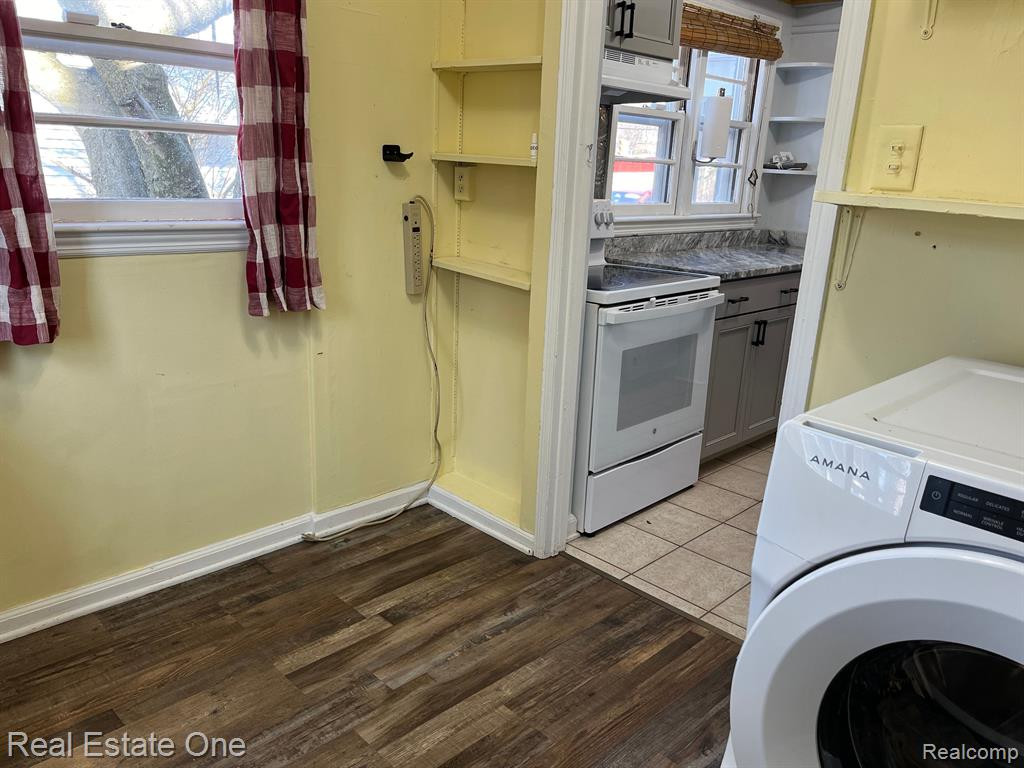 802 BARTON Drive, Ann Arbor, MI 48105 — Photo 22