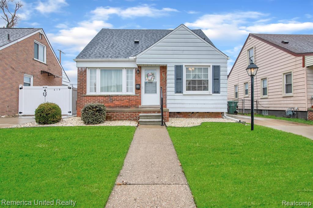 623 MORAN Avenue, Lincoln Park, MI 48146 — Photo 4