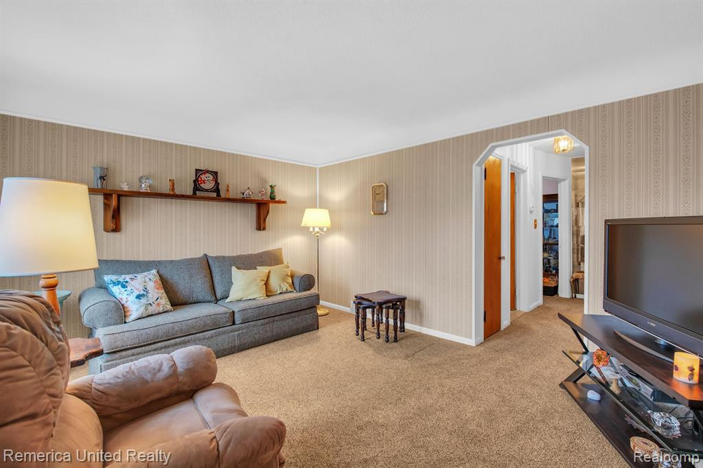 623 MORAN Avenue, Lincoln Park, MI 48146 — Photo 16