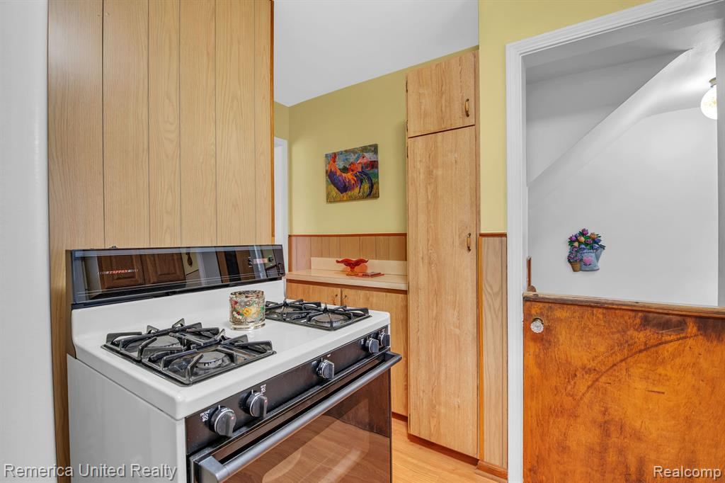 623 MORAN Avenue, Lincoln Park, MI 48146 — Photo 30
