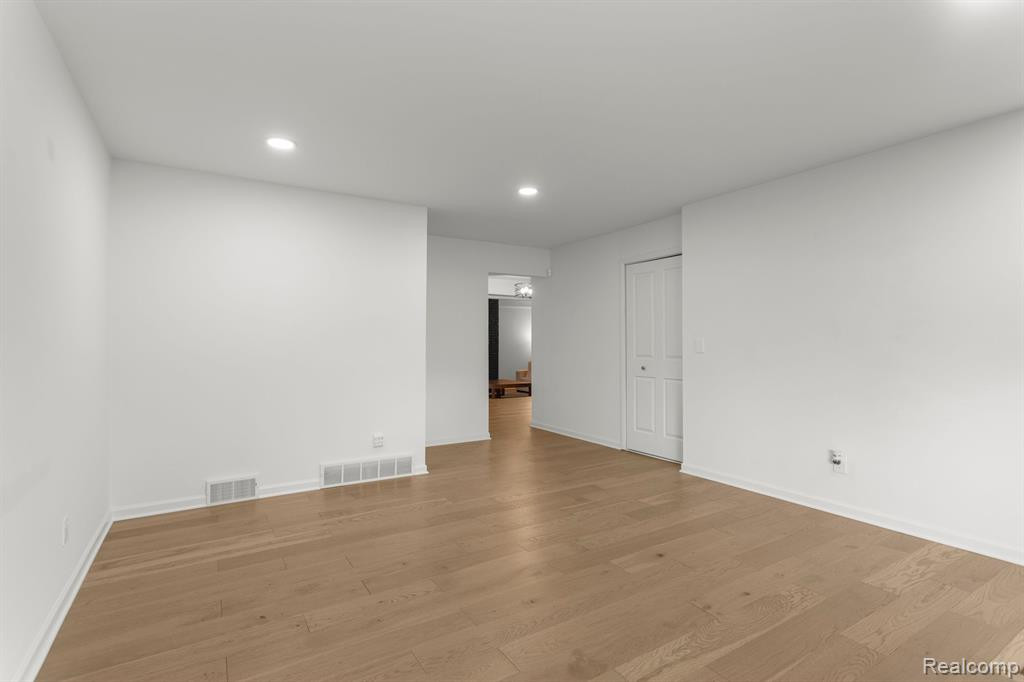 7232 PROVINCIAL, Canton, MI 48187 — Photo 5