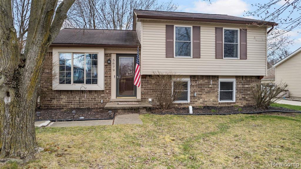 5679 PRINCETON Place, Ypsilanti, MI 48197 — Photo 2