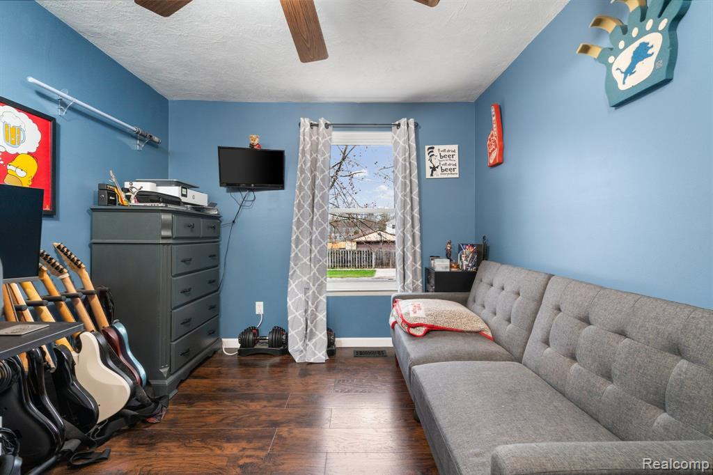 5679 PRINCETON Place, Ypsilanti, MI 48197 — Photo 13