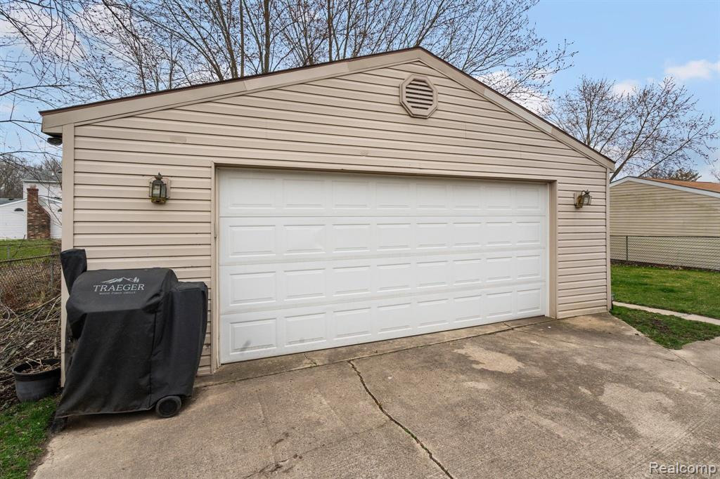 5679 PRINCETON Place, Ypsilanti, MI 48197 — Photo 21