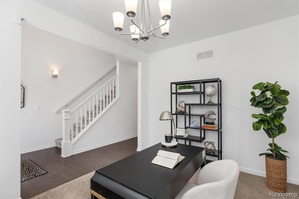 327 HONEY TREE Way, Ann Arbor, MI 48103 — Photo 8