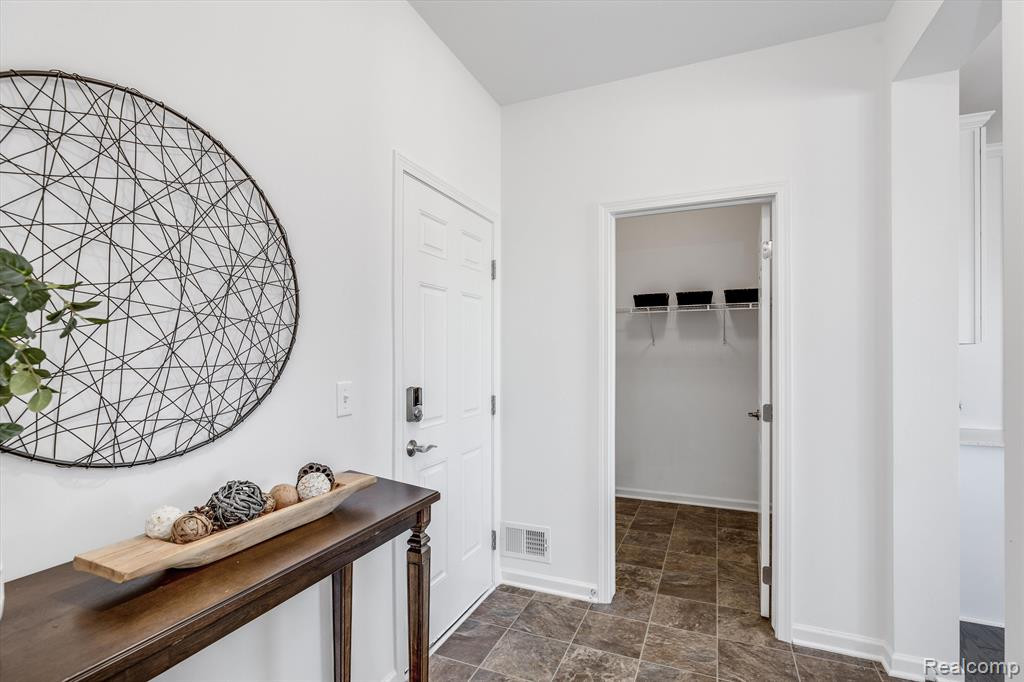 327 HONEY TREE Way, Ann Arbor, MI 48103 — Photo 21