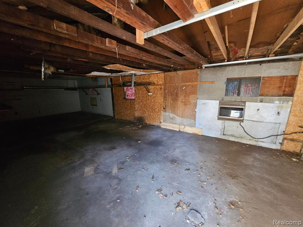 8685 DODGE Avenue, Warren, MI 48089 — Photo 9