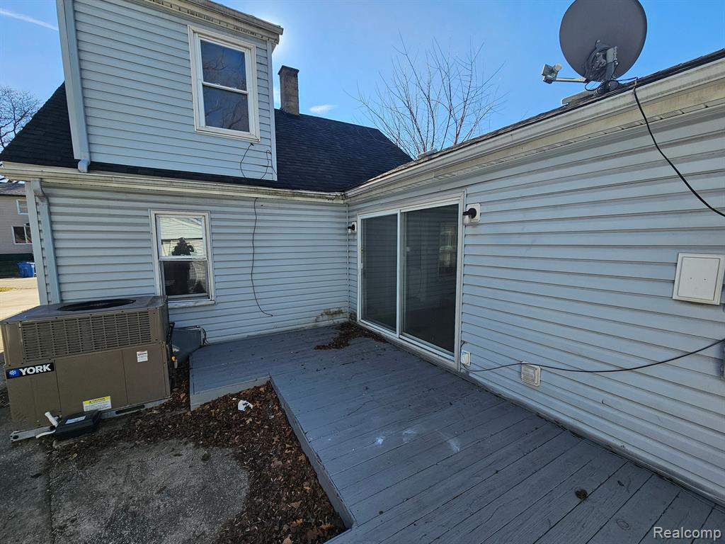 8685 DODGE Avenue, Warren, MI 48089 — Photo 10