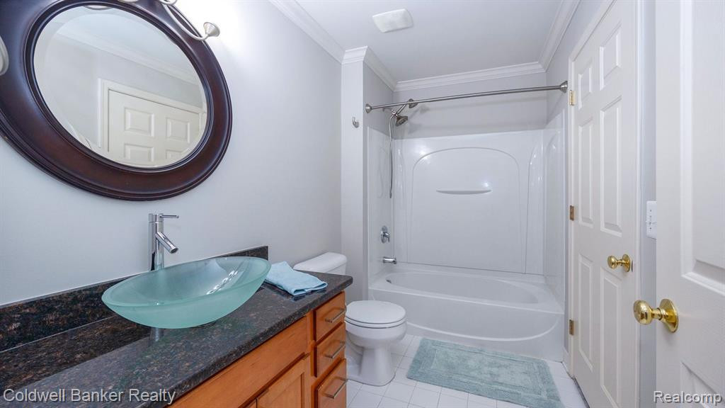 6323 BRANT Lane, Ypsilanti, MI 48197 — Photo 37