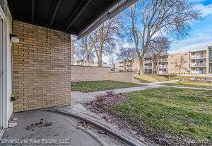 4921 CROOKS Road, M1, Royal Oak, MI 48073 — Photo 3