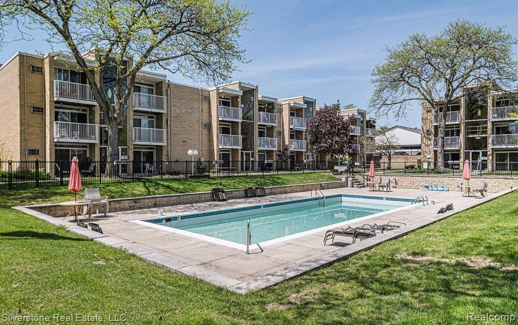 4921 CROOKS Road, M1, Royal Oak, MI 48073 — Photo 18