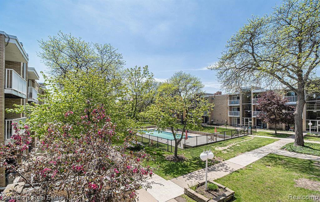 4921 CROOKS Road, M1, Royal Oak, MI 48073 — Photo 21