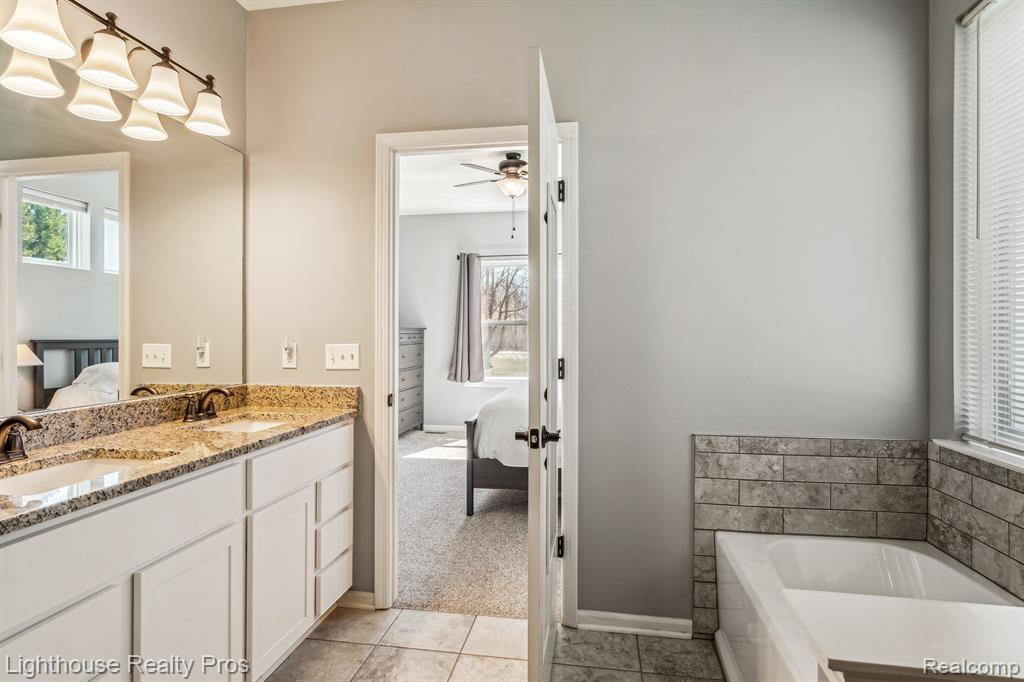 5127 CLYDE Road, Howell, MI 48855 — Photo 23