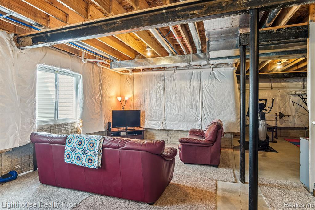 5127 CLYDE Road, Howell, MI 48855 — Photo 31