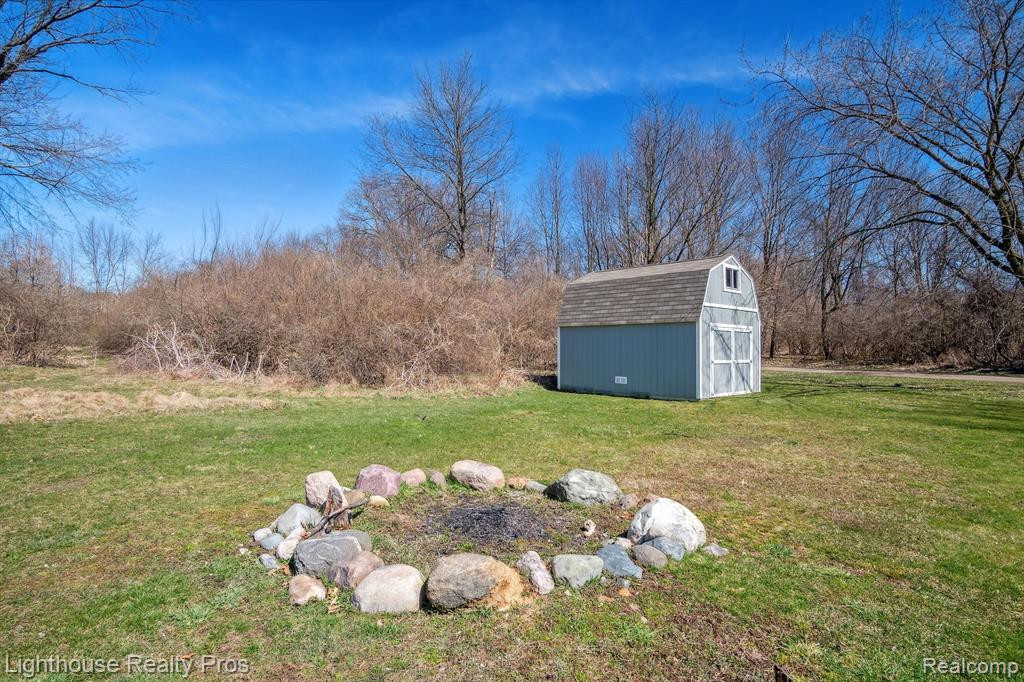 5127 CLYDE Road, Howell, MI 48855 — Photo 37