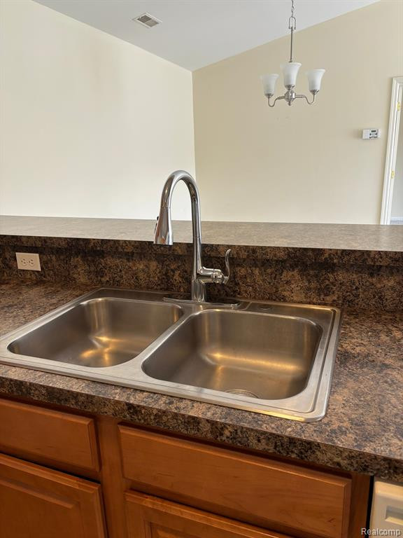 16706 DOVER Drive, 71, Northville, MI 48168 — Photo 8