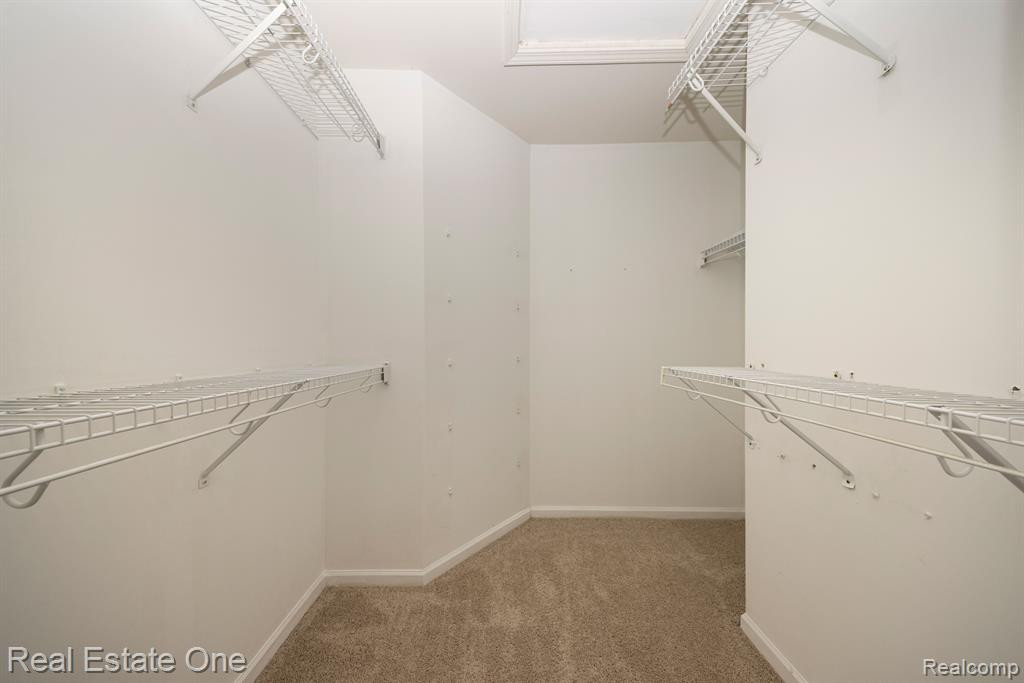 10202 JASMINE Drive, 52, Walled Lake, MI 48390 — Photo 11