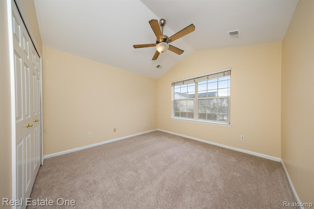 10202 JASMINE Drive, 52, Walled Lake, MI 48390 — Photo 15