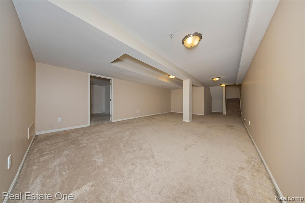 10202 JASMINE Drive, 52, Walled Lake, MI 48390 — Photo 23
