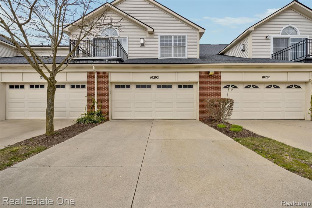 10202 JASMINE Drive, 52, Walled Lake, MI 48390 — Photo 25