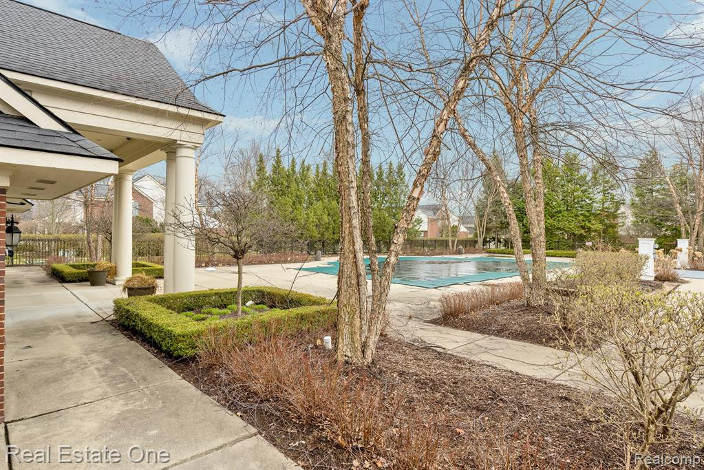 10202 JASMINE Drive, 52, Walled Lake, MI 48390 — Photo 27