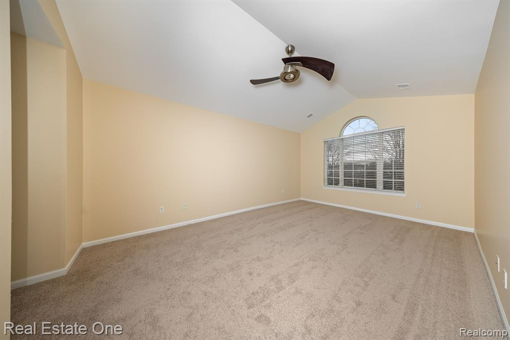 10202 JASMINE Drive, 52, Walled Lake, MI 48390 — Photo 10
