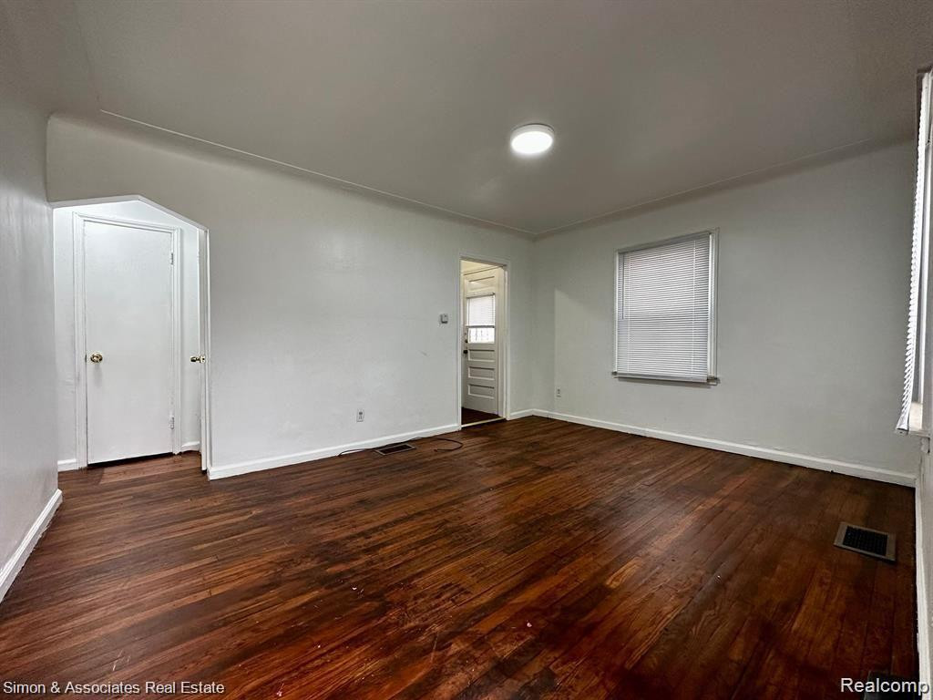 7818 GREENVIEW AVE, Detroit, MI 48228 — Photo 11